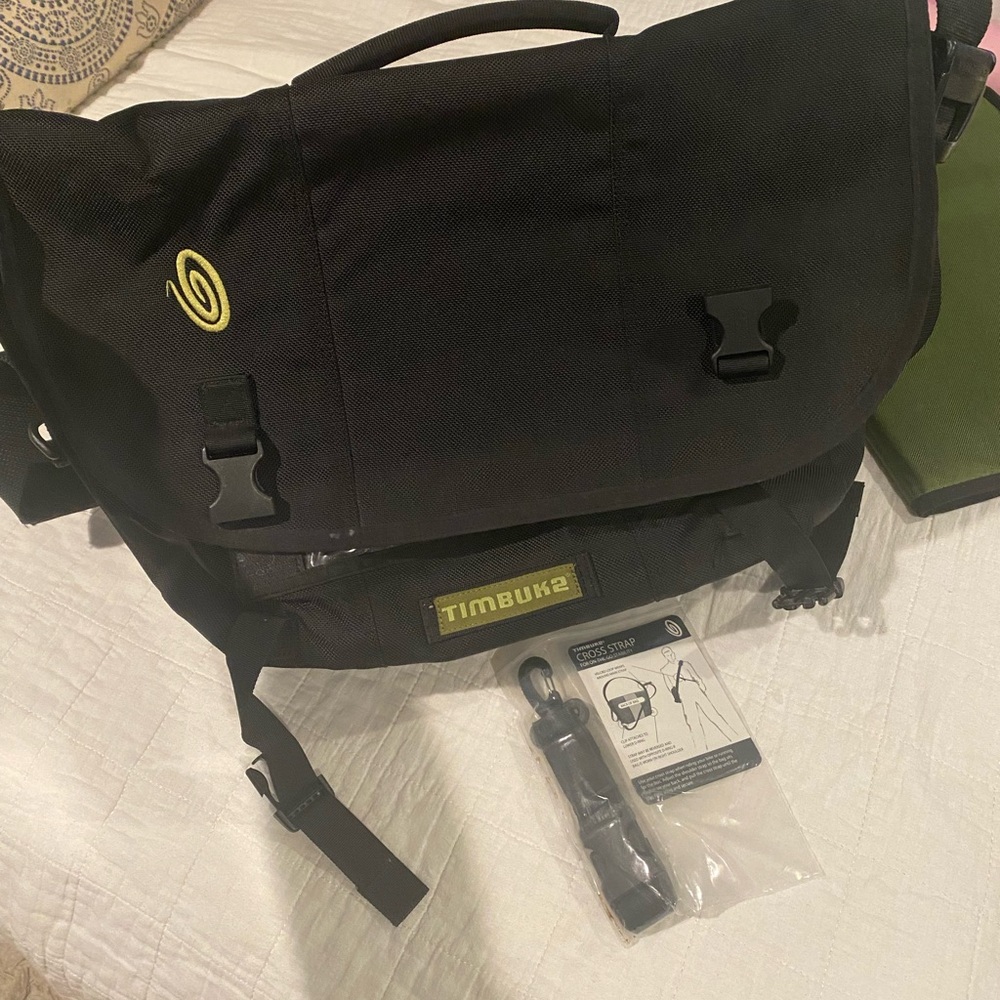Timbuk2 Diaper Massager crossbody